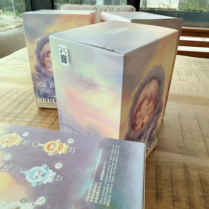 POP MART Skullpanda L’impressionnisme blind box sealed, Lightning series plush doll side view